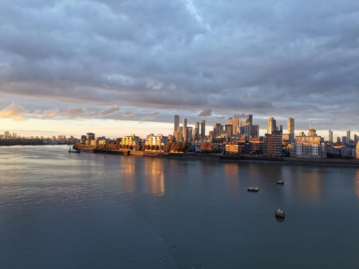 Homestay Room With Stunning Thames River View London Exterior foto