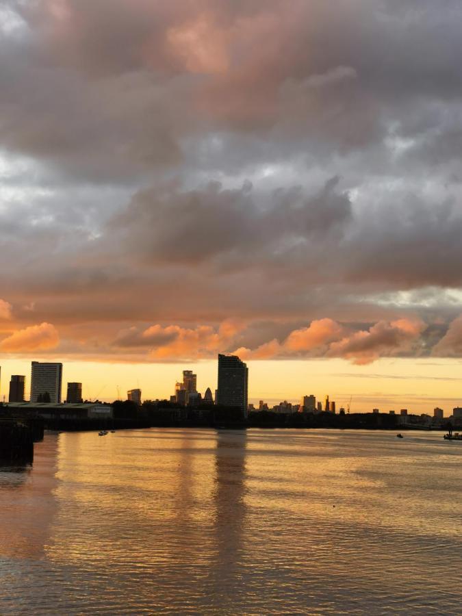 Homestay Room With Stunning Thames River View London Exterior foto