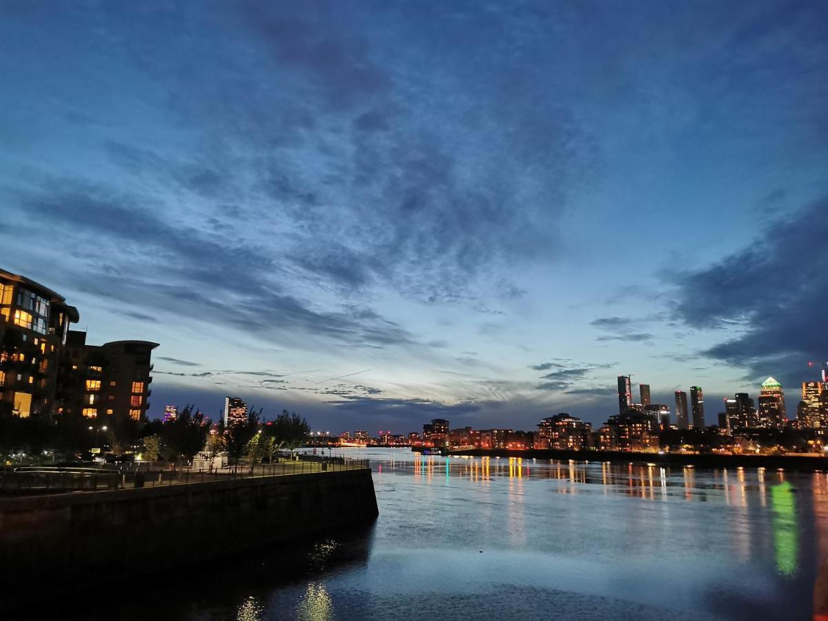 Homestay Room With Stunning Thames River View London Exterior foto